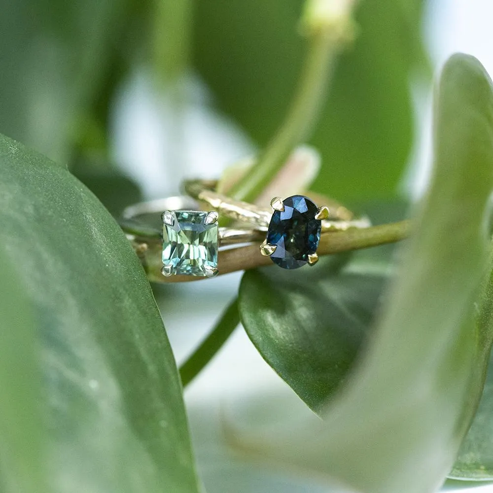 1.38ct Oval Sapphire Evergreen Solitaire in 14k Yellow Gold