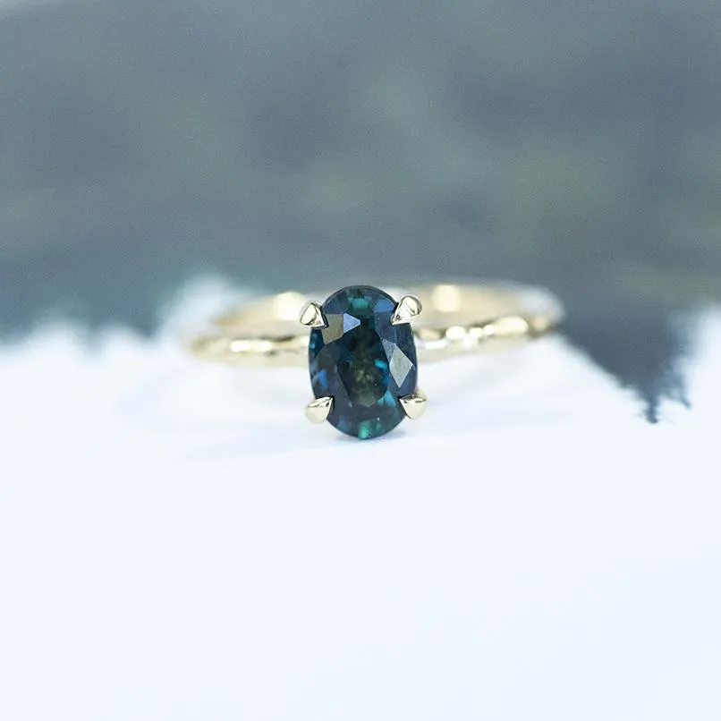 1.38ct Oval Sapphire Evergreen Solitaire in 14k Yellow Gold