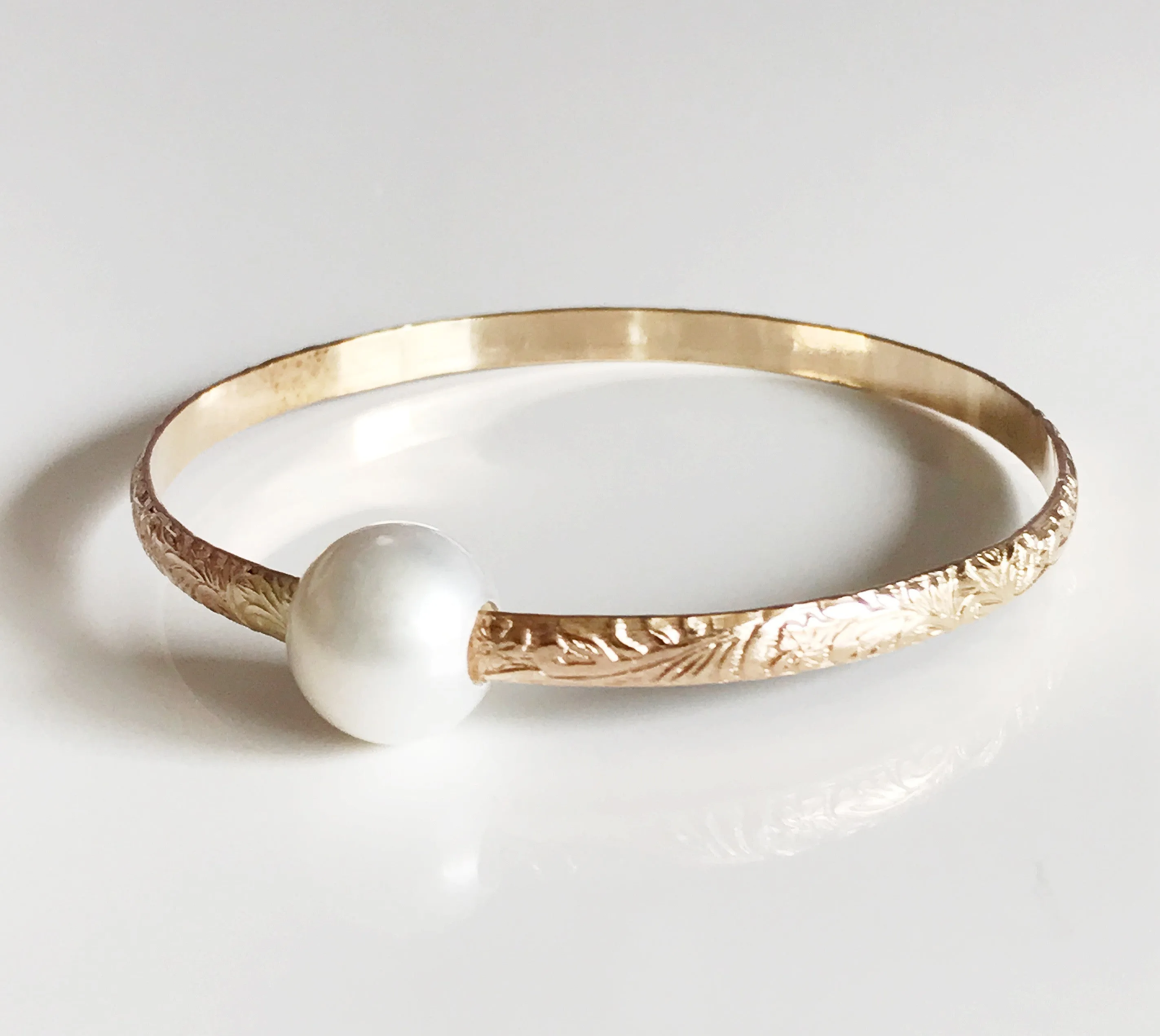 Bangle ALII - white pearl (B338)