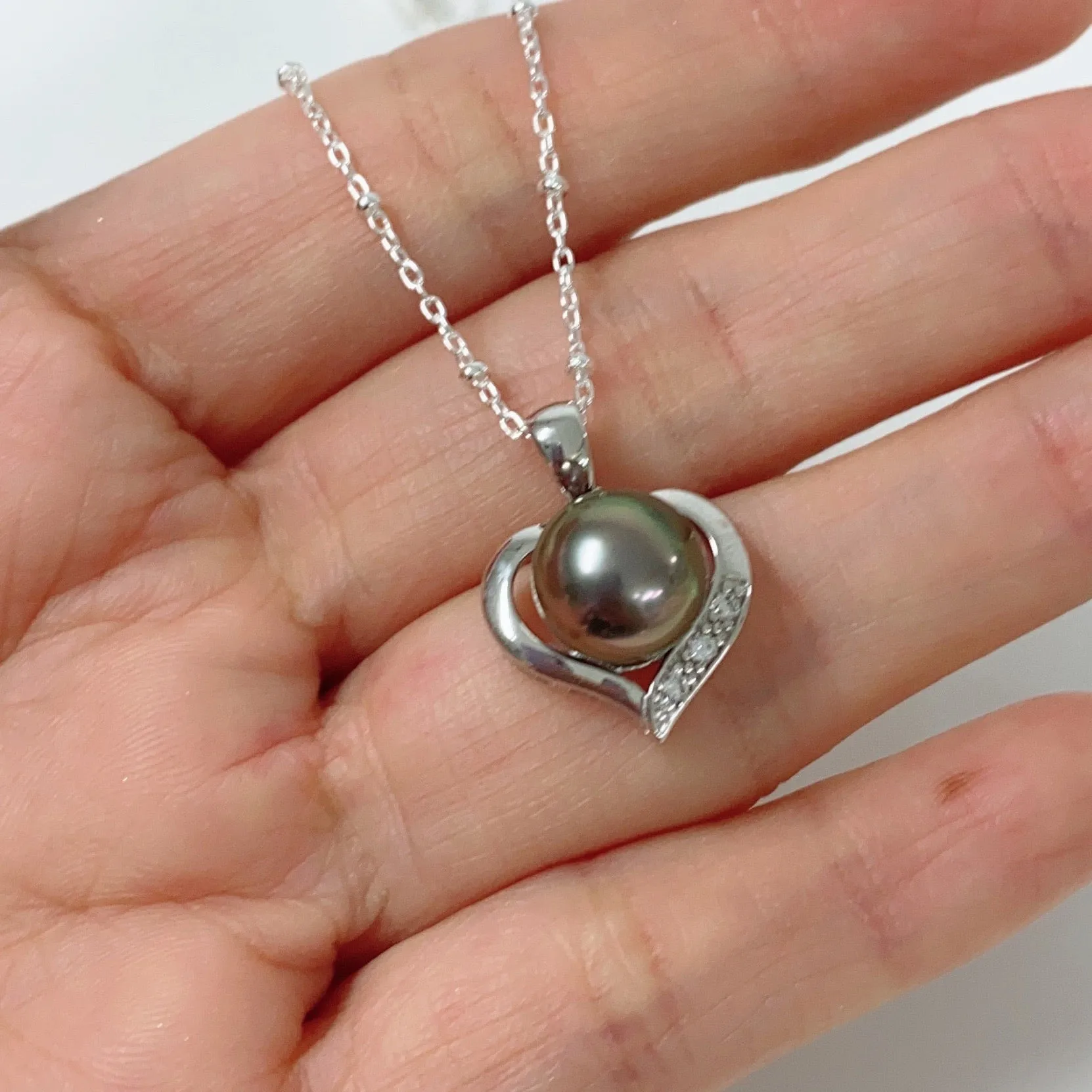 CZ heart pendant necklace - Tahitian pearl (N329)