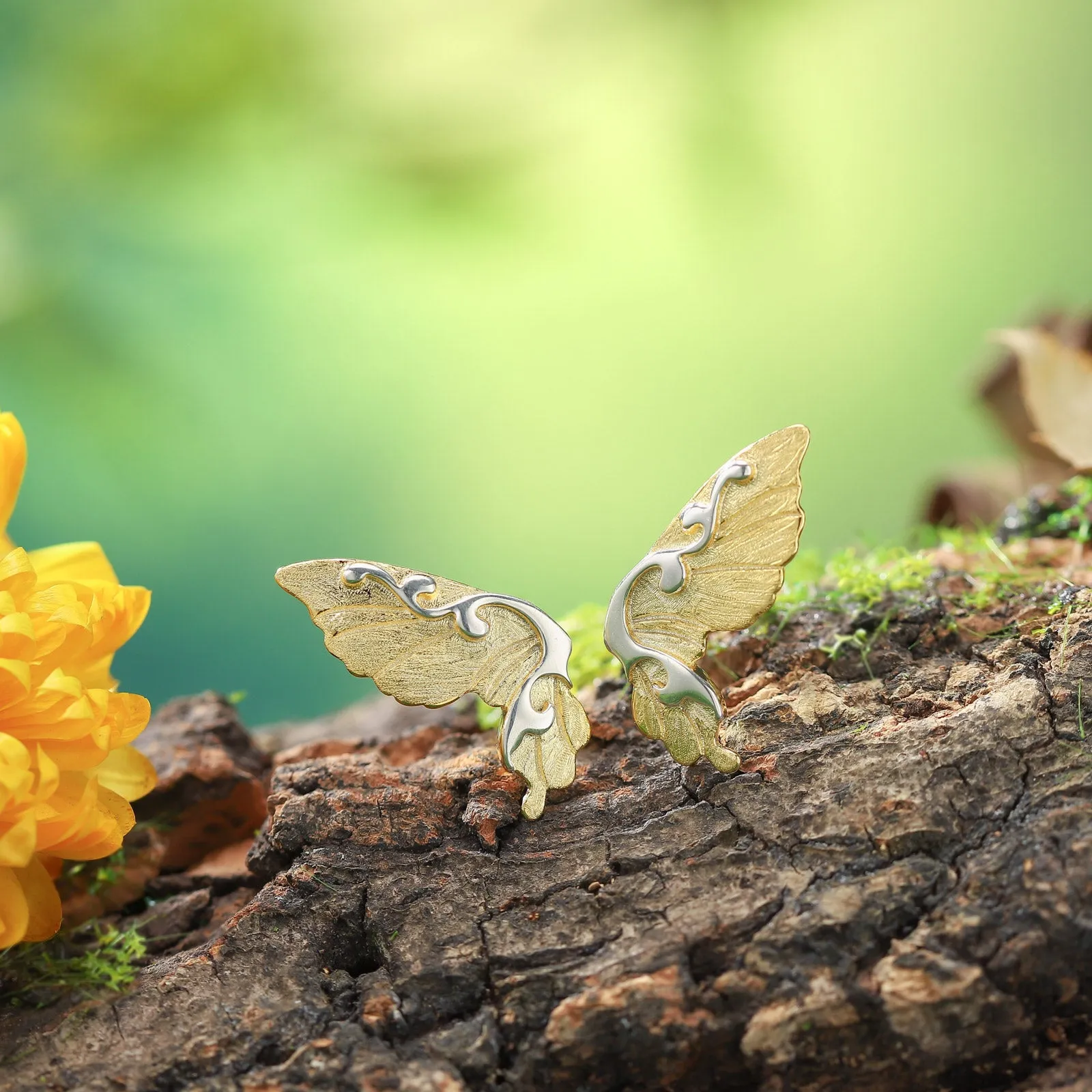 Dancing Butterfly Ring