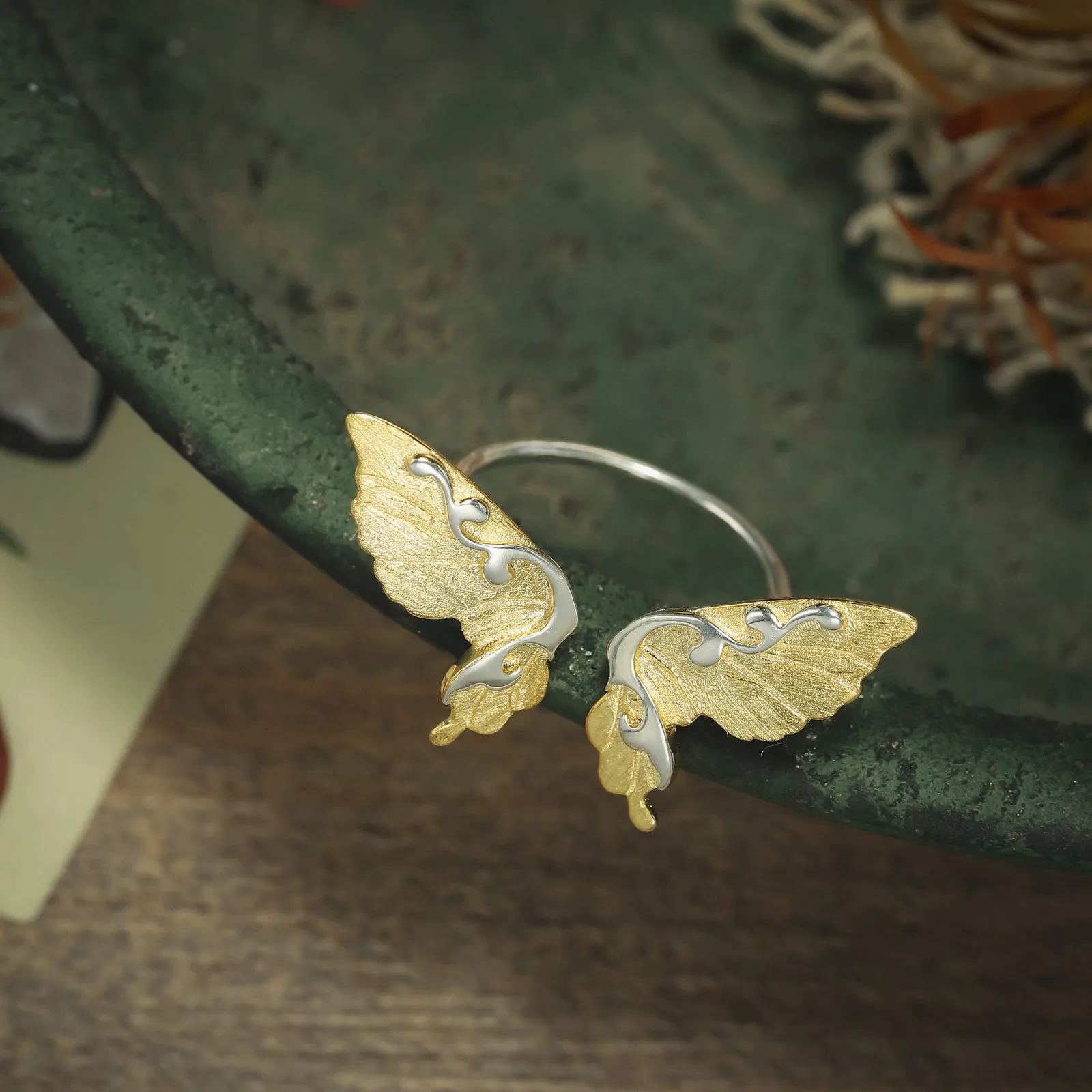 Dancing Butterfly Ring