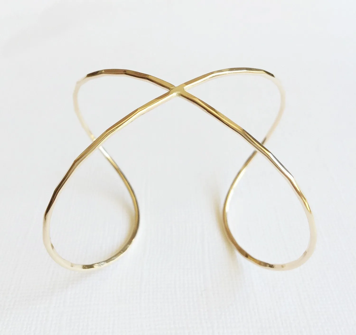 Infinity cuff bangle (B178)