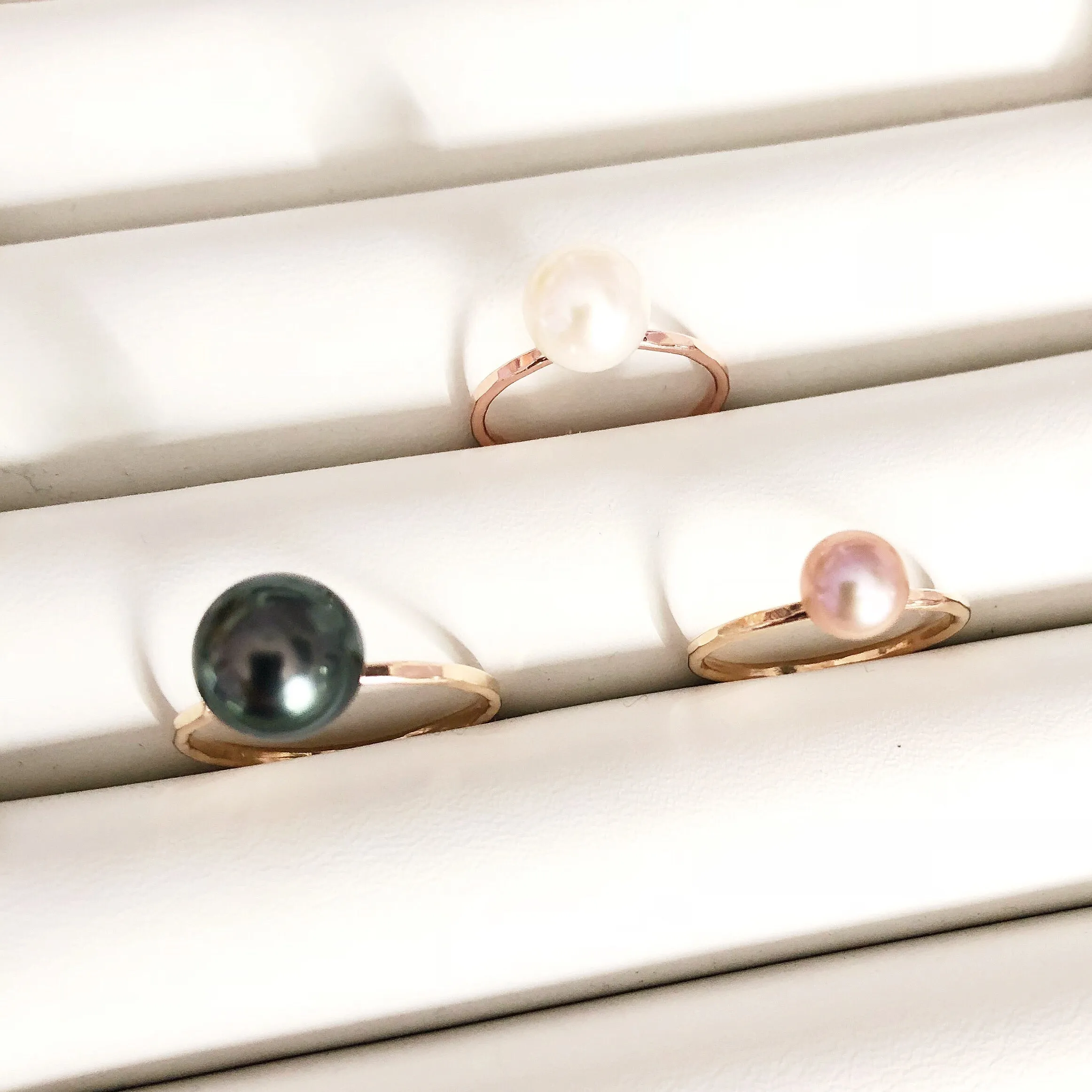 Ring ELVANI- pink pearl (R176)