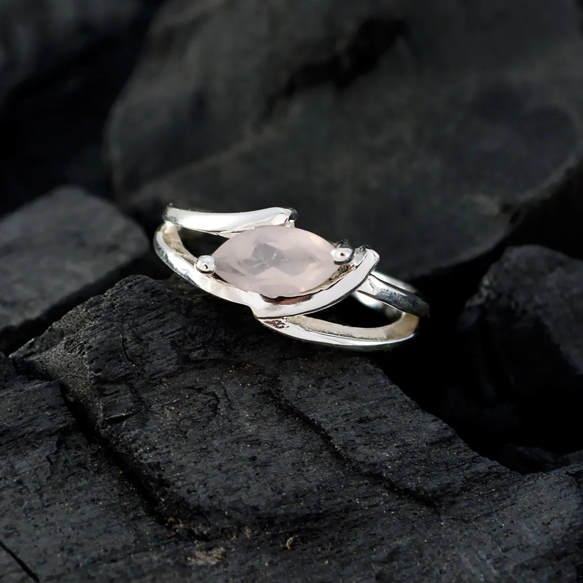 Riyo Enticing Stone Rose Quartz 925 Silver Ring Jewelry Channel