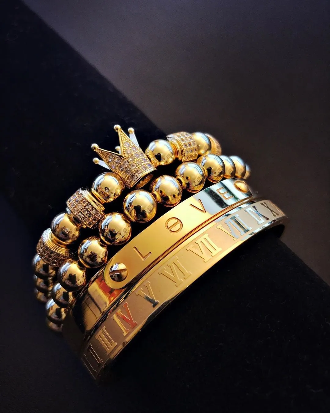 Royal R Bangle Set