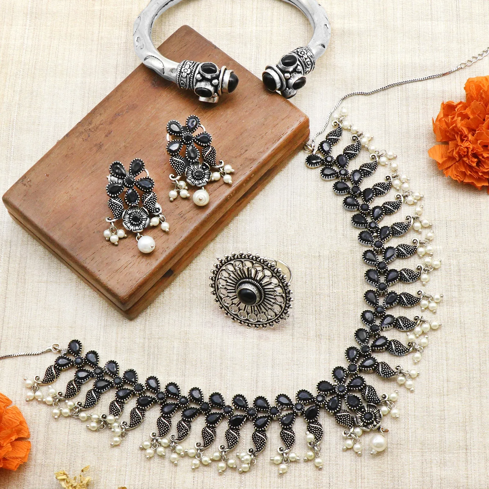 Teejh Zoya Black Stone Silver Oxidized Jewellery Gift Set