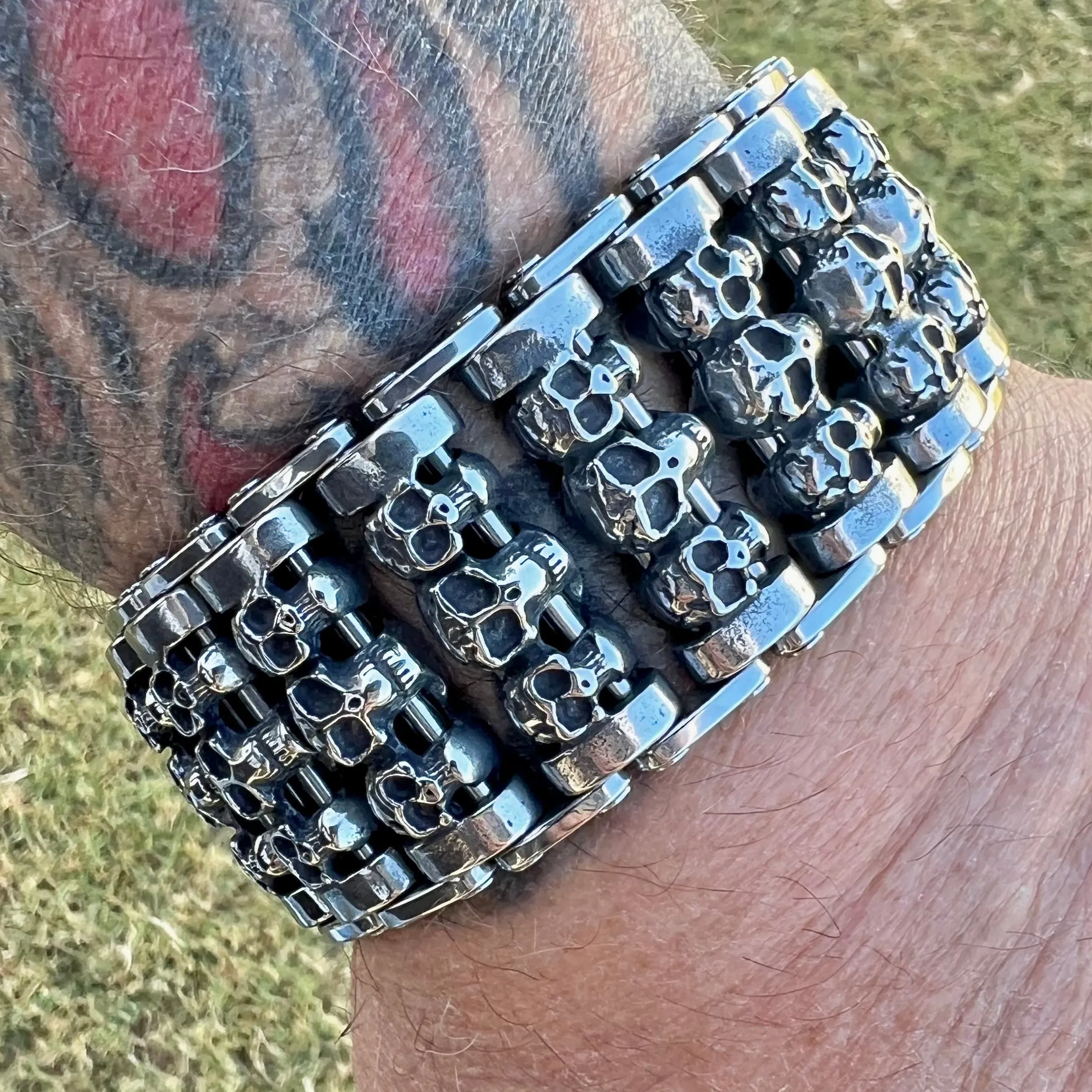 Thunder Roads - Skull Bracelet - 1.25 inch wide - B41