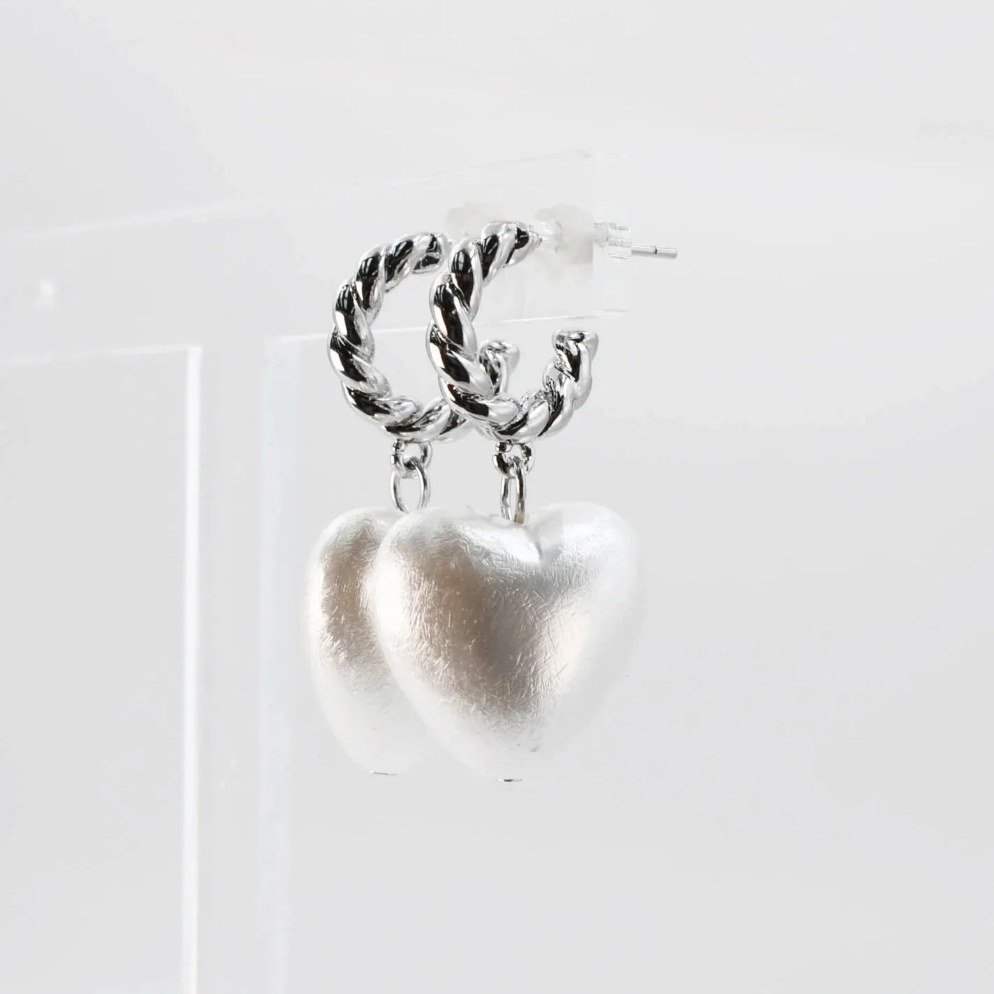 Treasure Jewels - Darling Pearl Earrings - 2 Colors - PREORDER