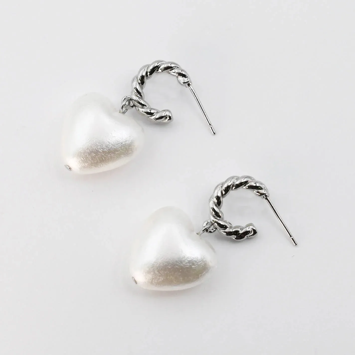 Treasure Jewels - Darling Pearl Earrings - 2 Colors - PREORDER