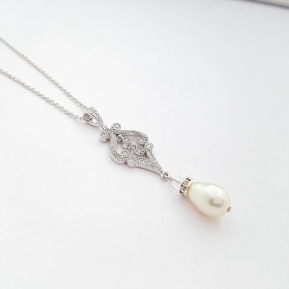 Vintage Style Pearl Bridal Necklace- Elizabeth