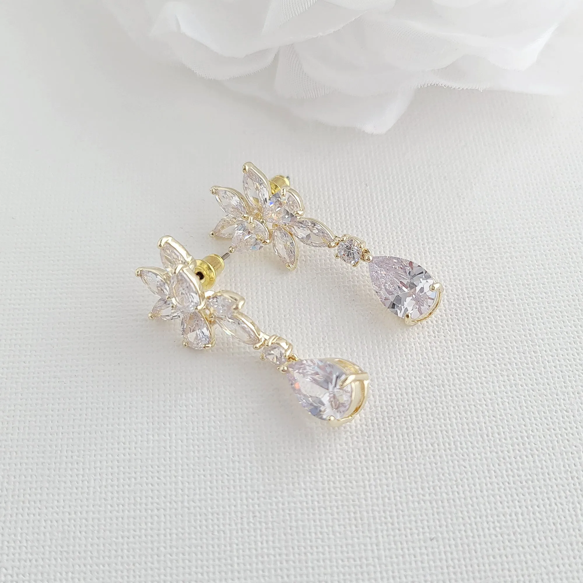 Wedding Earrings and Bracelet Set in Cubic Zirconia-Ivy